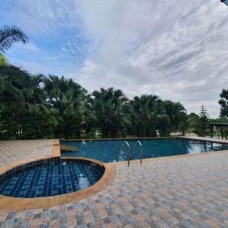Phuphayot Resort Trang Exterior foto