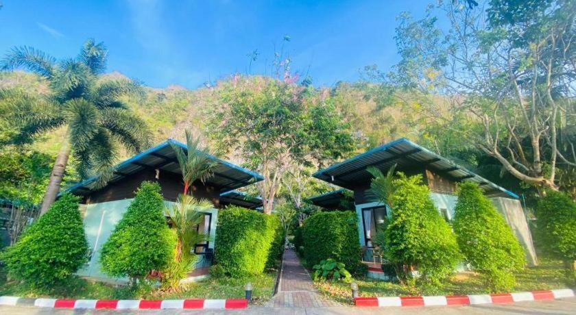 Phuphayot Resort Trang Exterior foto